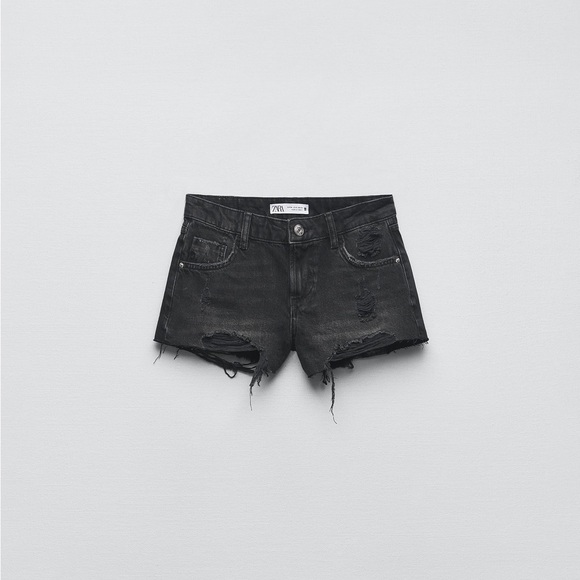 Z1975 LOW RISE RIPPED DENIM SHORTS - Picture 4 of 9